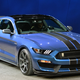 Illustration for article titled I dig the stripeless iand/i striped looks on the Mustang GT350/R.